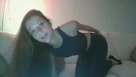 Snapshot of mikky50 chatting on 20, 1, 2025 Maaike online show from 20, 1, 2025