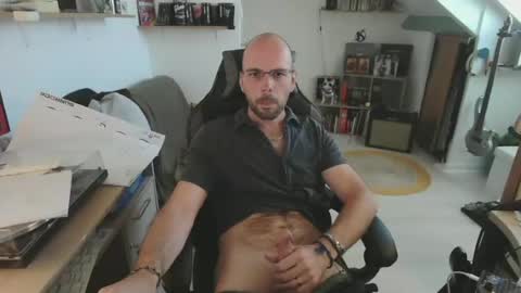 Snapshot of mikmik91 chatting on 17, 6, 2026 mikmik91 online show from 17, 6, 2026