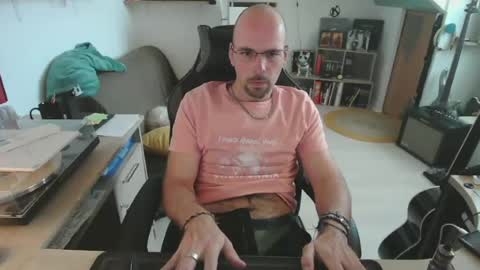 Snapshot of mikmik91 chatting on 15, 7, 2026 mikmik91 online show from 15, 7, 2026