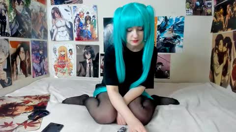 Snapshot of miku_frost chatting on 2, 3, 2026 miku_frost online show from 2, 3, 2026