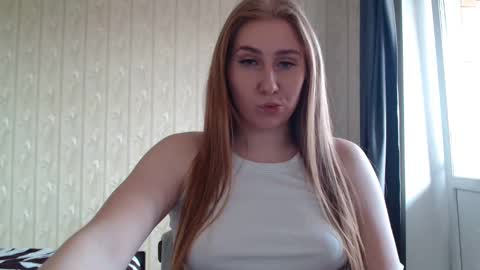 Snapshot of miku_sanders2 chatting on 26, 2, 2025 miku_sanders2 online show from 26, 2, 2025