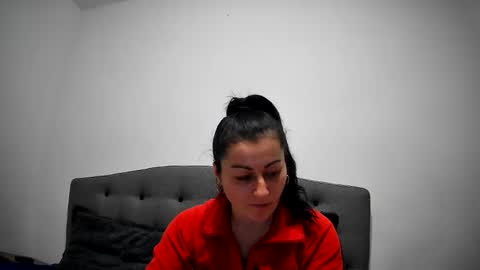 Snapshot of mikyloveu chatting on 13, 12, 2024 Mikyloveu online show from 13, 12, 2024