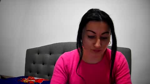 Snapshot of mikyloveu chatting on 27, 12, 2024 Mikyloveu online show from 27, 12, 2024