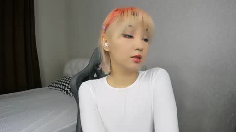 Snapshot of mil_waves chatting on 28, 11, 2025 mil_waves online show from 28, 11, 2025