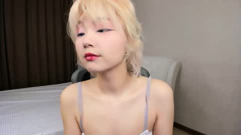 Snapshot of mil_waves chatting on 2, 12, 2025 mil_waves online show from 2, 12, 2025