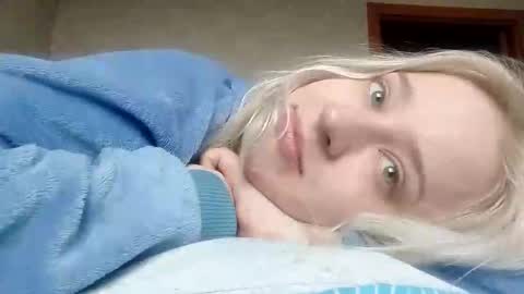 Mila 420 online show from 14, 4, 2026