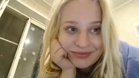 Mila 420 online show from 18, 4, 2026
