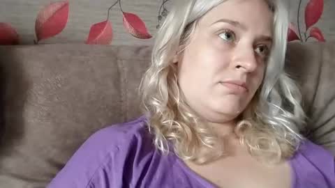 Mila 420 online show from 22, 6, 2026