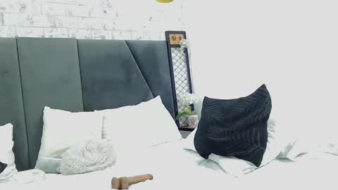 Snapshot of mila_adamss chatting on 23, 12, 2024 mila_adamss online show from 23, 12, 2024