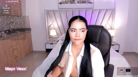 mila_blaze online show from 10, 11, 2025
