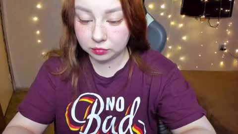 Snapshot of mila_foxxxy chatting on 3, 12, 2024 Mila shy sensual person  online show from 3, 12, 2024