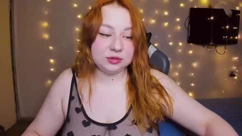 Snapshot of mila_foxxxy chatting on 21, 1, 2025 Mila shy sensual person  online show from 21, 1, 2025
