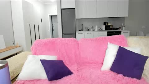 Lilli online show from 7, 11, 2025