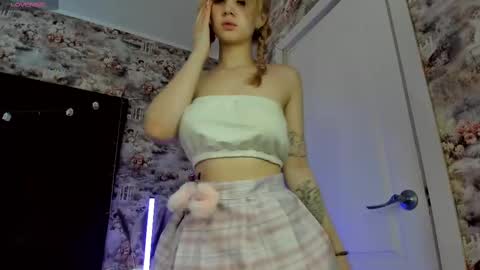 Snapshot of mila_kinor chatting on 3, 3, 2025 mila_kinor online show from 3, 3, 2025