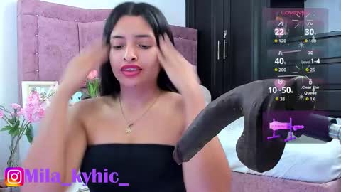 Snapshot of mila_kyhic_ chatting on 29, 9, 2025 mila_kyhic_ online show from 29, 9, 2025