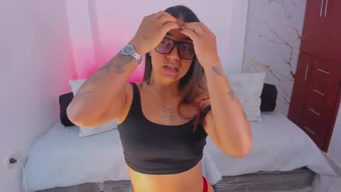 martina online show from 6, 4, 2026