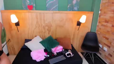 Snapshot of mila_samy chatting on 27, 9, 2025 Mila and samy online show from 27, 9, 2025