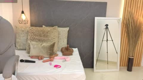 milaa_star online show from 5, 6, 2026