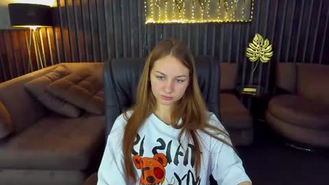 Snapshot of milaaddam chatting on 9, 7, 2026 Milla online show from 9, 7, 2026