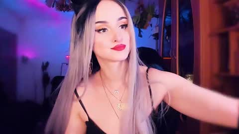 Snapshot of miladyjolie chatting on 7, 2, 2025 MiladyJolie online show from 7, 2, 2025
