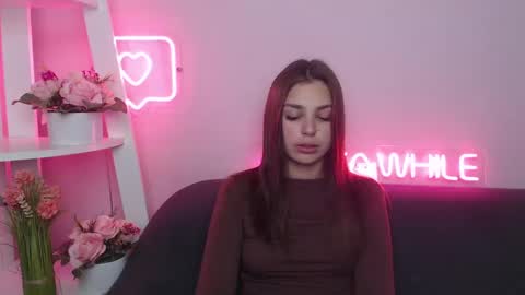 milanaangelas online show from 7, 1, 2025