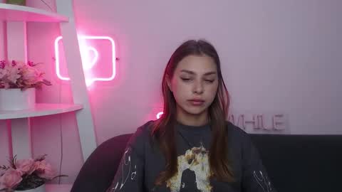 milanaangelas online show from 22, 9, 2025