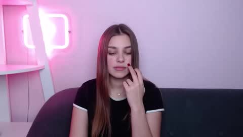 milanaangelas online show from 16, 3, 2026