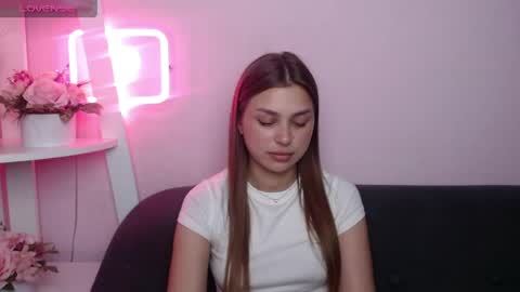 Snapshot of milanaangelas chatting on 26, 5, 2026 milanaangelas online show from 26, 5, 2026