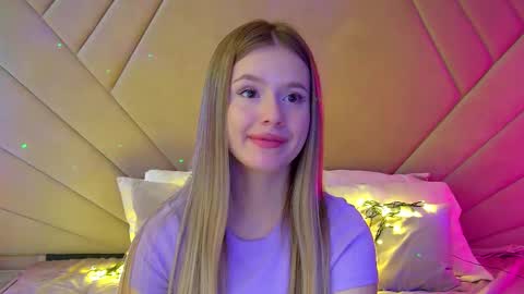 Snapshot of milanabalmain chatting on 8, 3, 2025 MilanaBalmain online show from 8, 3, 2025