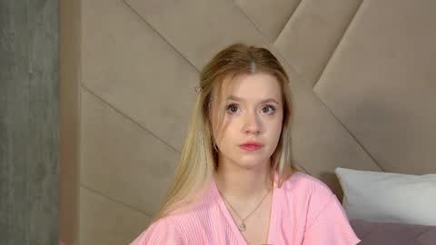 MilanaBalmain online show from 6, 4, 2026