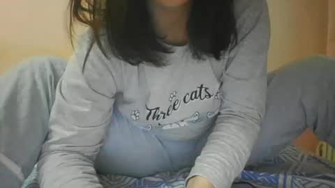 Snapshot of milanako chatting on 1, 2, 2025 milanako online show from 1, 2, 2025