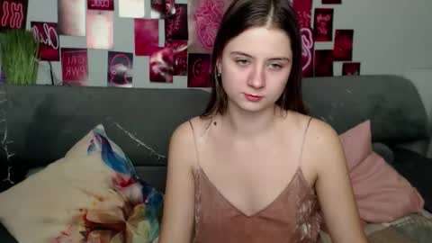 milanaroz online show from 19, 10, 2025