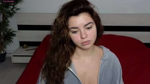 Snapshot of milania_hot_foxy chatting on 5, 12, 2024 Mila online show from 5, 12, 2024