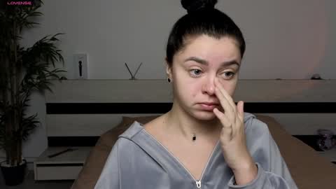 Snapshot of milania_hot_foxy chatting on 15, 1, 2025 Mila online show from 15, 1, 2025