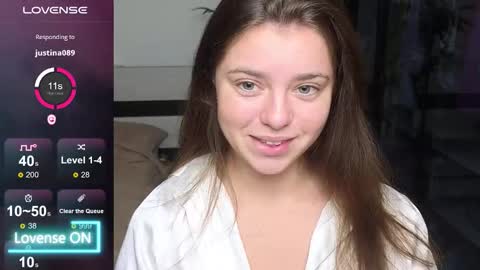 Snapshot of milania_hot_foxy chatting on 22, 9, 2025 Mila online show from 22, 9, 2025