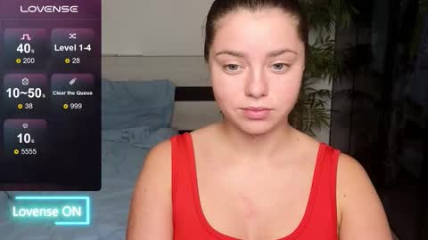 Snapshot of milania_hot_foxy chatting on 8, 10, 2025 Mila online show from 8, 10, 2025