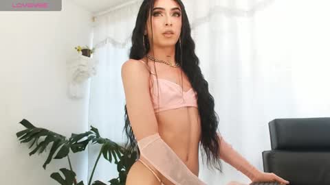 MILAN SANTANA online show from 3, 12, 2024