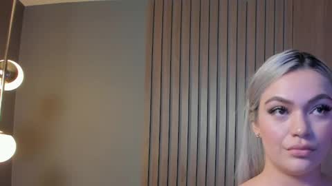 Sexy Mila  online show from 27, 2, 2025