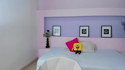 Mila Rose online show from 3, 12, 2024