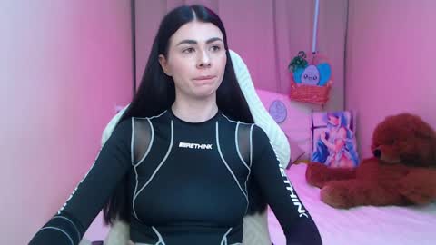 milasecretsss online show from 2, 4, 2026