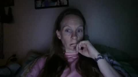 Snapshot of milastoned chatting on 28, 4, 2026 Mila online show from 28, 4, 2026