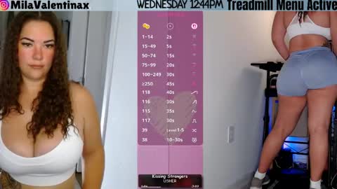 Snapshot of milavalentinax chatting on 29, 4, 2026 Mila Valentina online show from 29, 4, 2026
