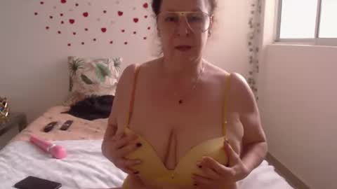 milchanell online show from 10, 10, 2025