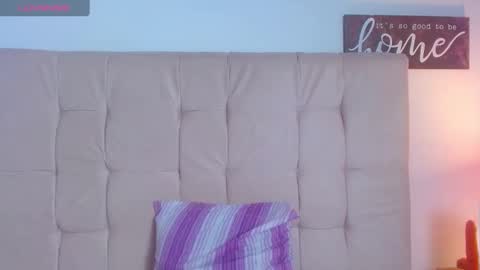 Snapshot of mildrecute chatting on 12, 3, 2025 Ana online show from 12, 3, 2025