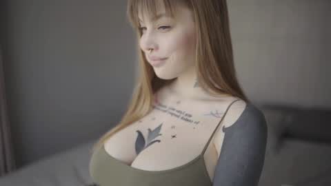 Snapshot of mileeena chatting on 19, 1, 2025 M Telegram mamagotachannel online show from 19, 1, 2025