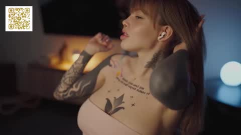 Snapshot of mileeena chatting on 29, 10, 2025 M Telegram mamagotachannel online show from 29, 10, 2025