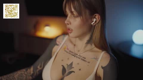 Snapshot of mileeena chatting on 25, 11, 2025 M Telegram mamagotachannel online show from 25, 11, 2025