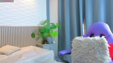 Snapshot of milena_lawson chatting on 25, 4, 2026 milena_lawson online show from 25, 4, 2026