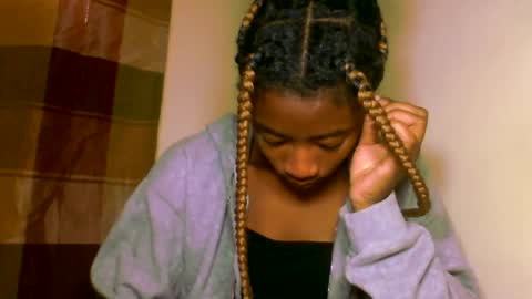 Snapshot of milennah chatting on 12, 7, 2026 milennah online show from 12, 7, 2026