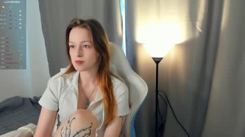 Snapshot of miley_cats chatting on 13, 5, 2026 miley_cats online show from 13, 5, 2026